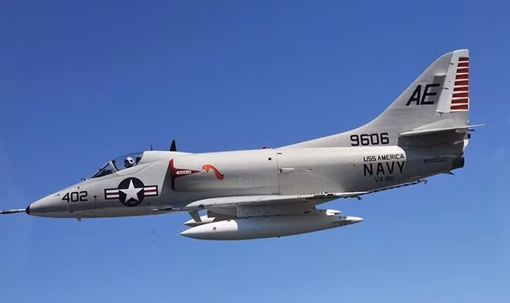 Hé lộ về loại máy bay cường kích Mỹ A-4 Skyhawk từng bị Việt Nam bắn hạ