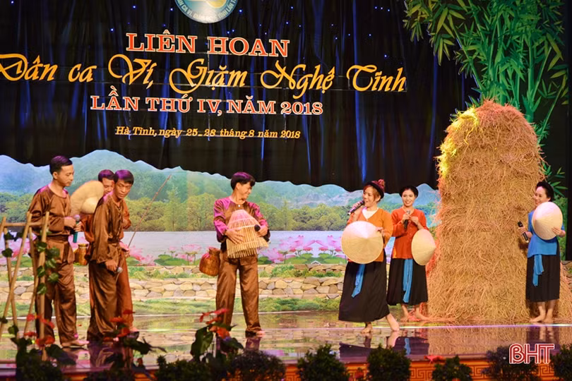 Sinh động không gian diễn xướng dân ca ví, giặm Nghệ Tĩnh