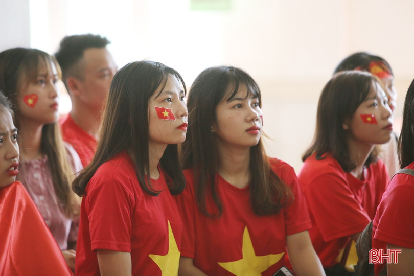 Người hâm mộ Hà Tĩnh tiếc cho siêu phẩm của Minh Vương chưa đủ để Việt Nam vượt qua Hàn Quốc