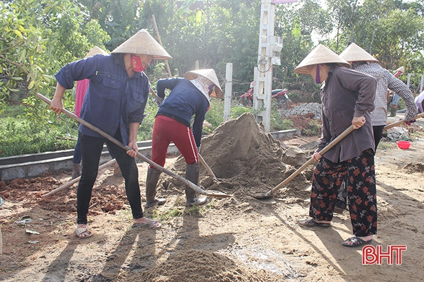 Hơn 2 tháng, Thạch Điền huy động gần 6.500 lượt người xây dựng nông thôn mới