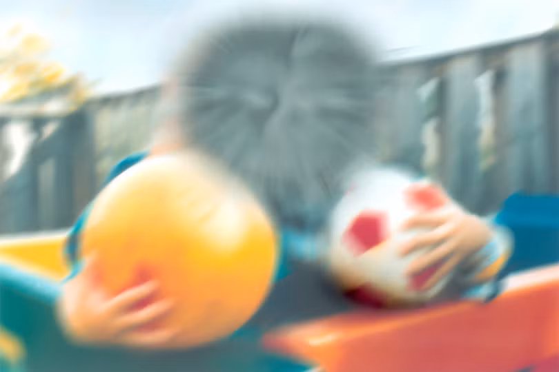 Sự thật đằng sau những bài viết khẳng định “ánh sáng xanh gây mù lòa”