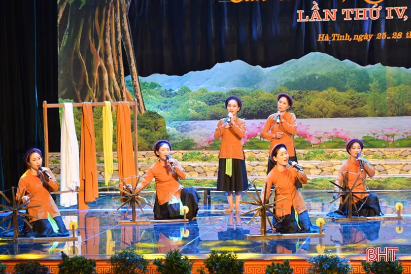 3 dấu ấn đặc biệt tại Liên hoan Dân ca ví, giặm Nghệ Tĩnh tại Hà Tĩnh