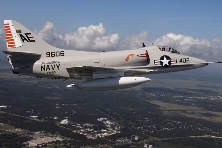 Hé lộ về loại máy bay cường kích Mỹ A-4 Skyhawk từng bị Việt Nam bắn hạ