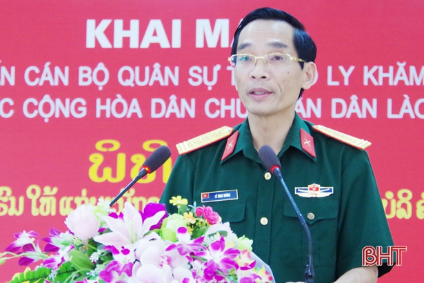 Hà Tĩnh hướng dẫn cán bộ Lào nhận diện diễn biến hòa bình, vũ khí hiện đại