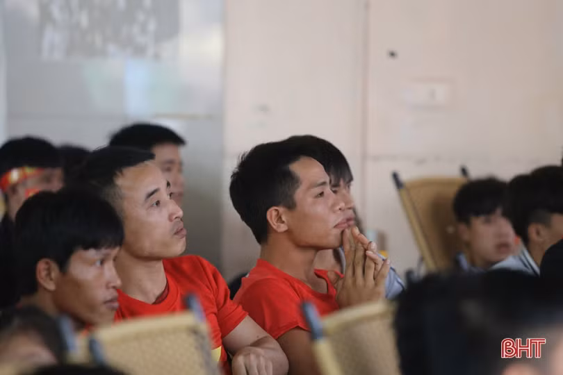 Người hâm mộ Hà Tĩnh tiếc cho siêu phẩm của Minh Vương chưa đủ để Việt Nam vượt qua Hàn Quốc