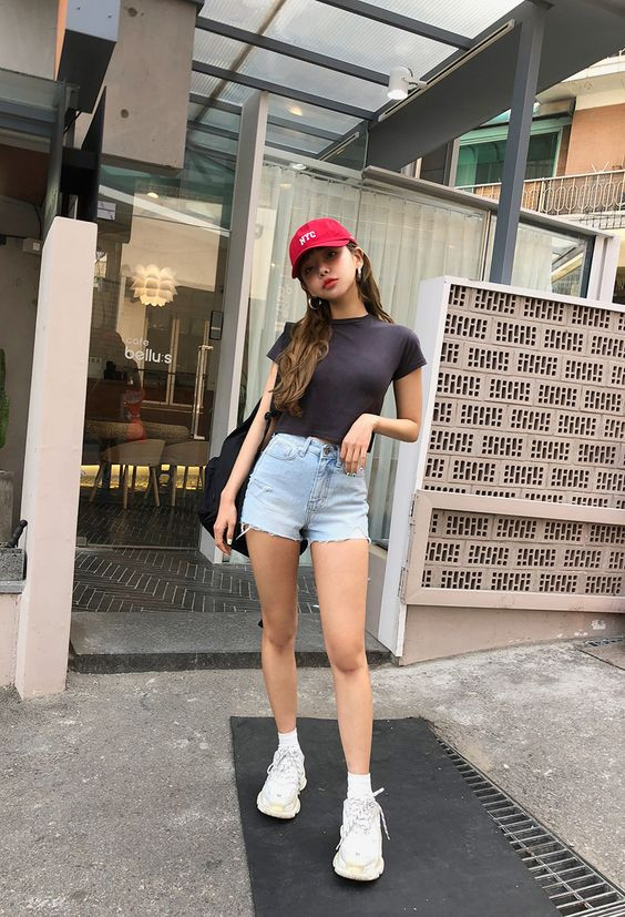 3 kiểu trang phục trẻ trung cho kỳ nghỉ lễ