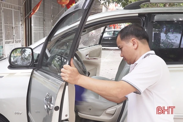 Nhiều cơ sở cho thuê xe du lịch “dài cổ”... chờ khách!