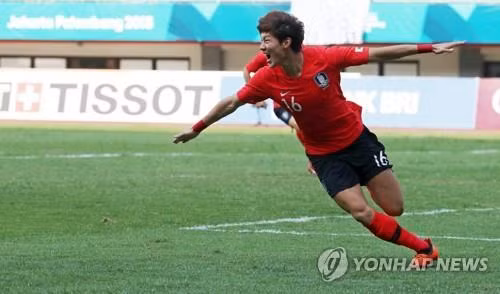 Bạn biết gì về tiền đạo Hàn Quốc “nguy hiểm”, lập kỷ lục với 2 hat-trick tại Asiad 2018?