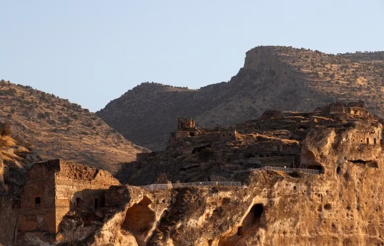 Ngắm thị trấn cổ xinh đẹp sắp bị nhấn chìm vì đập thủy điện ở Thổ Nhĩ Kỳ