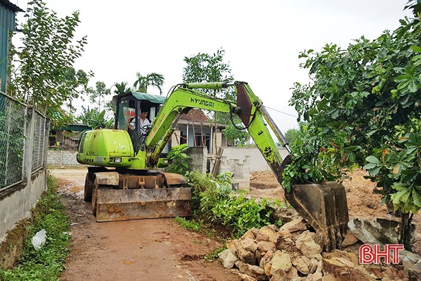 Hơn 2 tháng, Thạch Điền huy động gần 6.500 lượt người xây dựng nông thôn mới