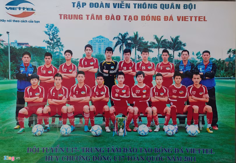 HLV “làng” bất ngờ khi phát hiện tài năng của hậu vệ Tiến Dũng