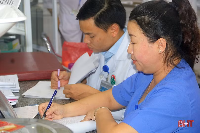 Em bé Hà Tĩnh sinh ngày 2/9 được đặt tên Quốc Khánh