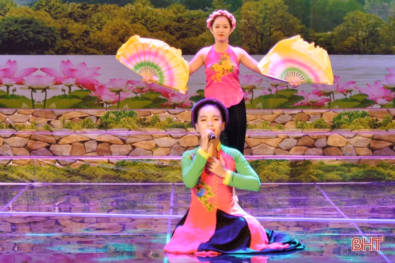 Sinh động không gian diễn xướng dân ca ví, giặm Nghệ Tĩnh