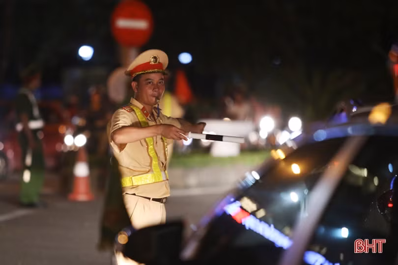 Hà Tĩnh hừng hực khí thế cổ vũ Olympic Việt Nam