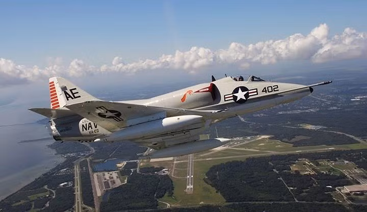 Hé lộ về loại máy bay cường kích Mỹ A-4 Skyhawk từng bị Việt Nam bắn hạ