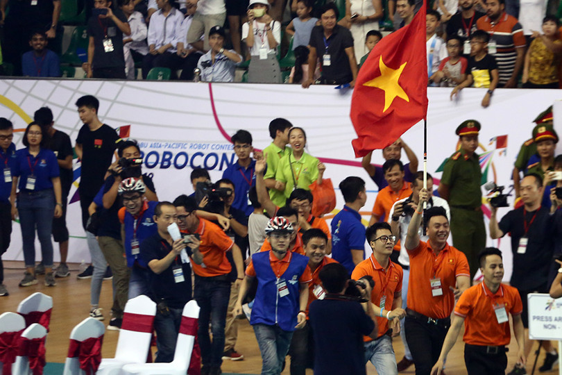 Việt Nam vô địch ABU Robocon 2018