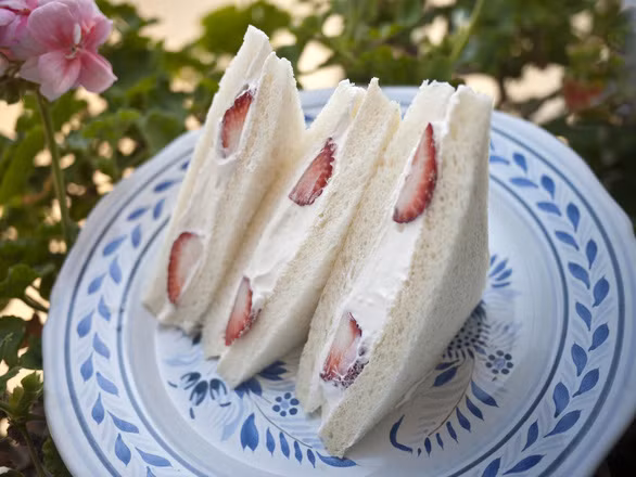 Thú vị ngày dâu tây 15/1 ở Nhật Bản