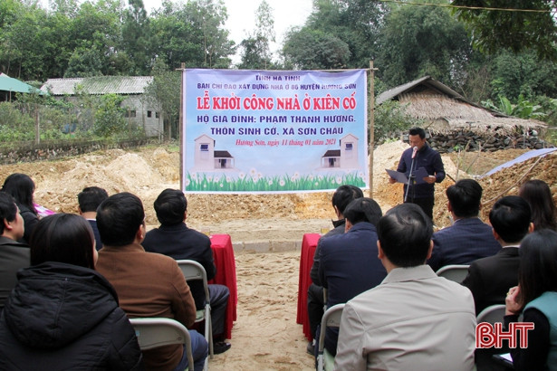 Hỗ trợ 150 triệu đồng xây nhà kiên cố cho 2 hộ nghèo ở Hương Sơn