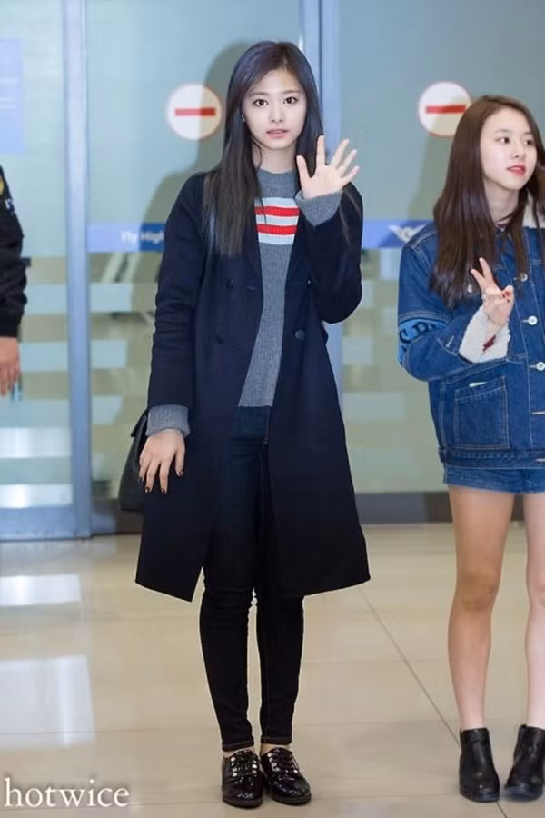 Cách diện áo dạ dáng dài hợp mốt