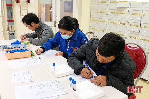 2 thanh niên TP Hà Tĩnh hiến máu cứu bệnh nhân nguy kịch