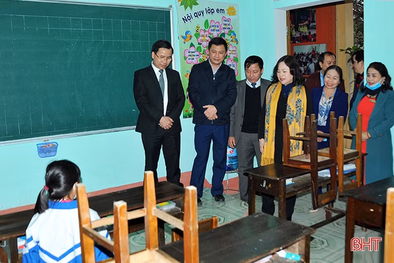 Xây dựng nhà văn hóa cộng đồng kết hợp tránh bão, lũ và nhà ở cho hộ nghèo Hương Khê