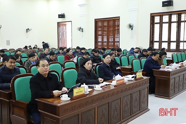 Thành ủy Hà Tĩnh tập trung giám sát việc thực hiện nghị quyết Đại hội Đảng