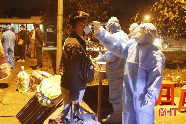 206 công dân vào cách ly tập trung tại KTX Trường Đại học Hà Tĩnh