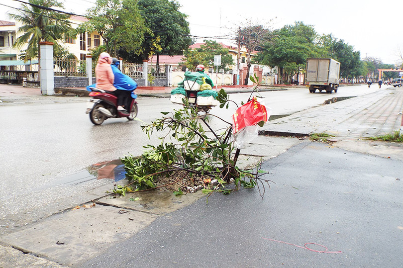 Những hố ga tiềm ẩn tai nạn ở thị trấn Đức Thọ