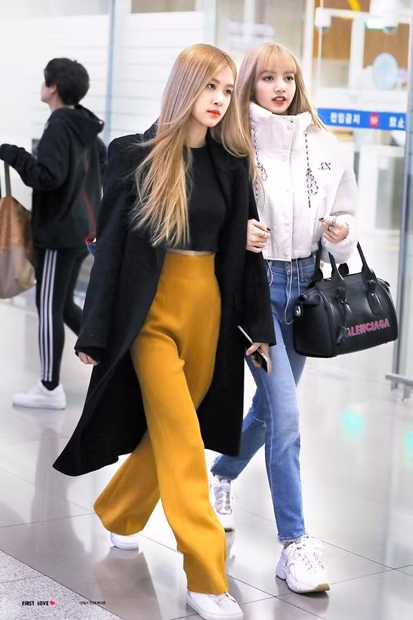 Cách diện áo dạ dáng dài hợp mốt