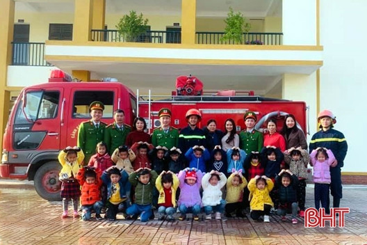 Trang bị kỹ năng phòng, chống cháy nổ cho trẻ mầm non ở Hương Sơn