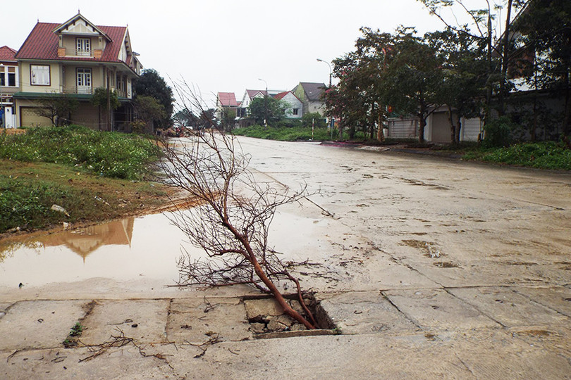 Những hố ga tiềm ẩn tai nạn ở thị trấn Đức Thọ