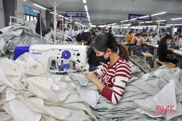 Điện lực Hà Tĩnh phấn đấu đạt 1.170 triệu kWh điện thương phẩm