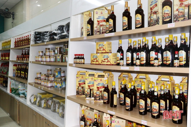 Khai trương cửa hàng đầu tiên bán sản phẩm OCOP tại thị xã Kỳ Anh