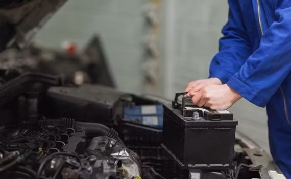 Dấu hiệu nhận biết máy phát điện xe ôtô bị hư hỏng