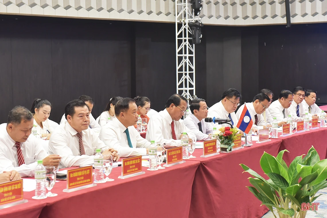 Tăng cường xúc tiến đầu tư giữa Hà Tĩnh và Khăm Muộn