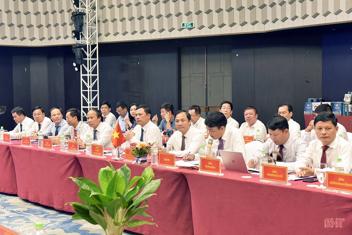 Tăng cường xúc tiến đầu tư giữa Hà Tĩnh và Khăm Muộn