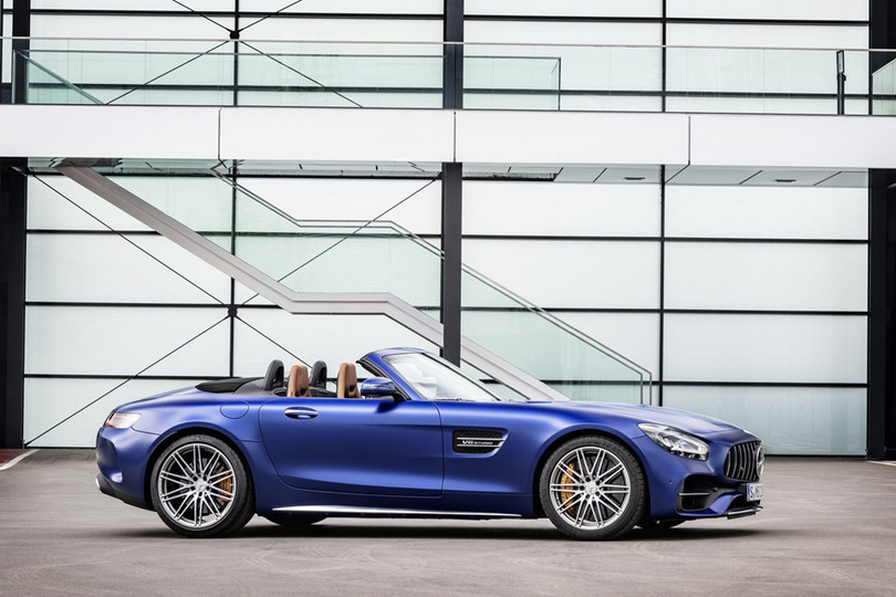 Mercedes-Benz AMG GT 2020 ra mắt, có thêm bản Pro
