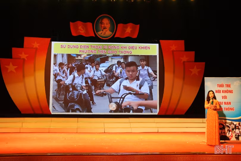 Nhiều cung bậc cảm xúc khi xem “An toàn giao thông cho trẻ em”