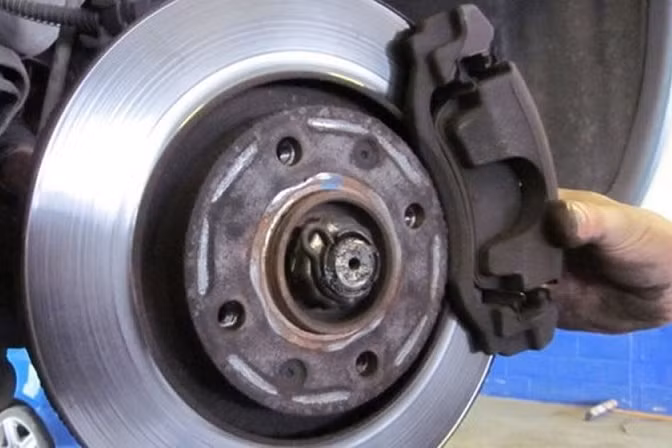 Những bộ phận dễ hỏng hóc nhất trên ô tô