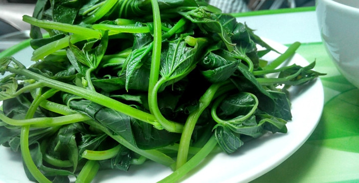 Những sai lầm khi luộc rau nạp thêm chất độc hại vào cơ thể