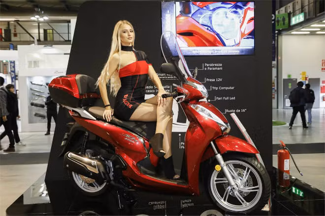 “Vua tay ga” 2019 Honda SH300i: Có gì mà hút hồn dân Việt đến thế?