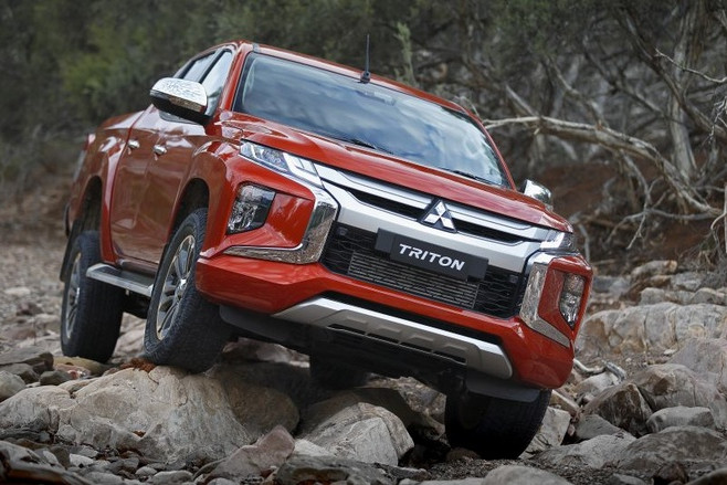 Bán tải Mitsubishi Triton 2019 về Việt Nam, giá dự kiến 700 triệu đồng