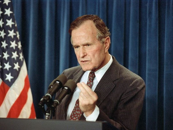 Cựu Tổng thống Mỹ George H.W. Bush đã qua đời ở tuổi 94