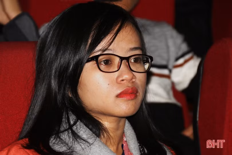 Sinh viên Trường Đại học Hà Tĩnh với an toàn giao thông