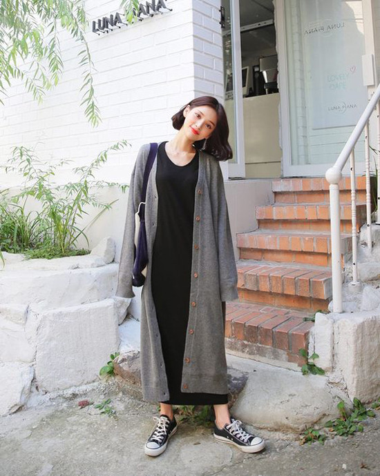 Mặc đẹp đến văn phòng vào những ngày mưa gió