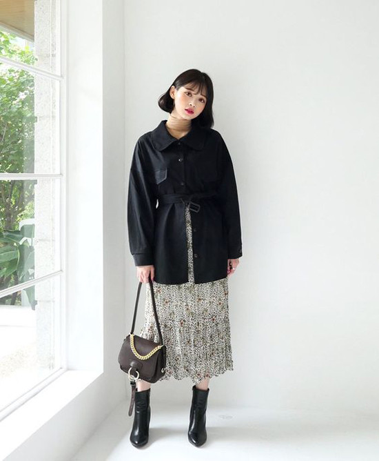 Mặc đẹp đến văn phòng vào những ngày mưa gió