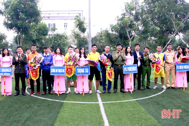 Công an huyện Thạch Hà tổ chức giải bóng đá gây quỹ ủng hộ người nghèo