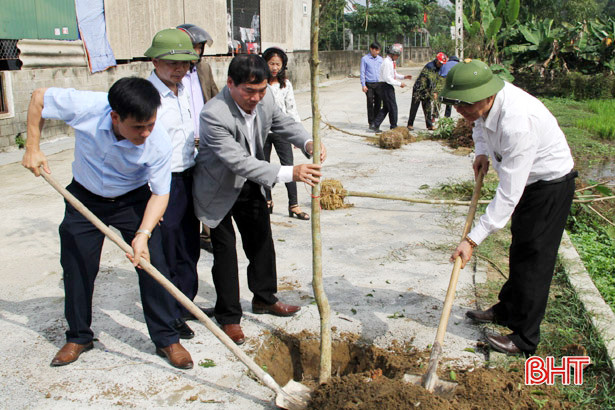 Nhiều địa phương ở Nghi Xuân ra quân làm NTM kiểu mẫu, NTM nâng cao