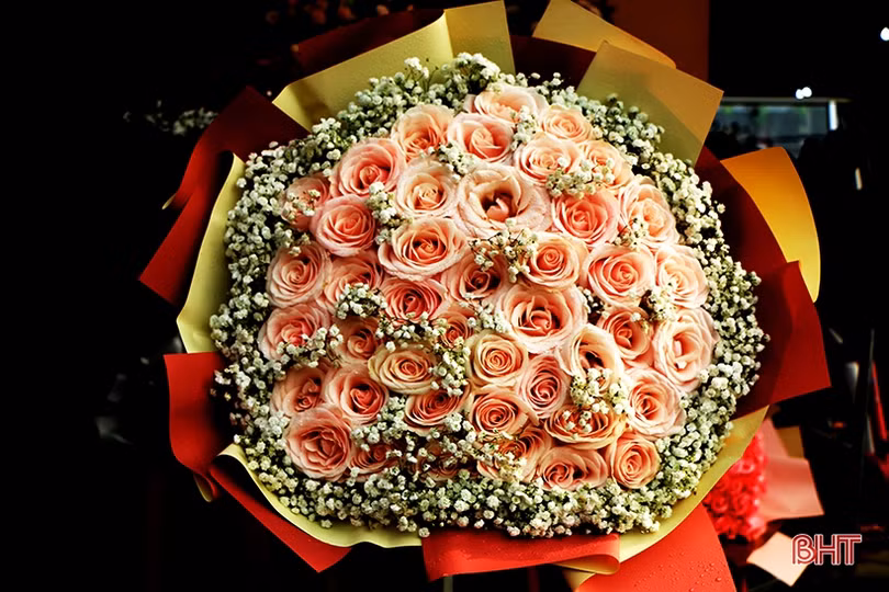 Hồng ngoại “hút khách” ngày Valentine