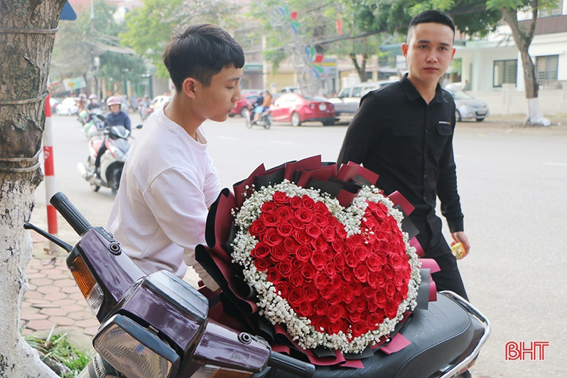 Hồng ngoại “hút khách” ngày Valentine